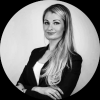 kirsi_bw_round_200
